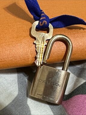 Louis Vuitton Gold Tone Lock & Key Set #307